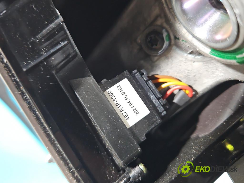 Kia Ceed III 2018- 1.5 160 HP automatic 117.5 kW 1482 cm3 5- volant 56100-J7520CEP (Volant)