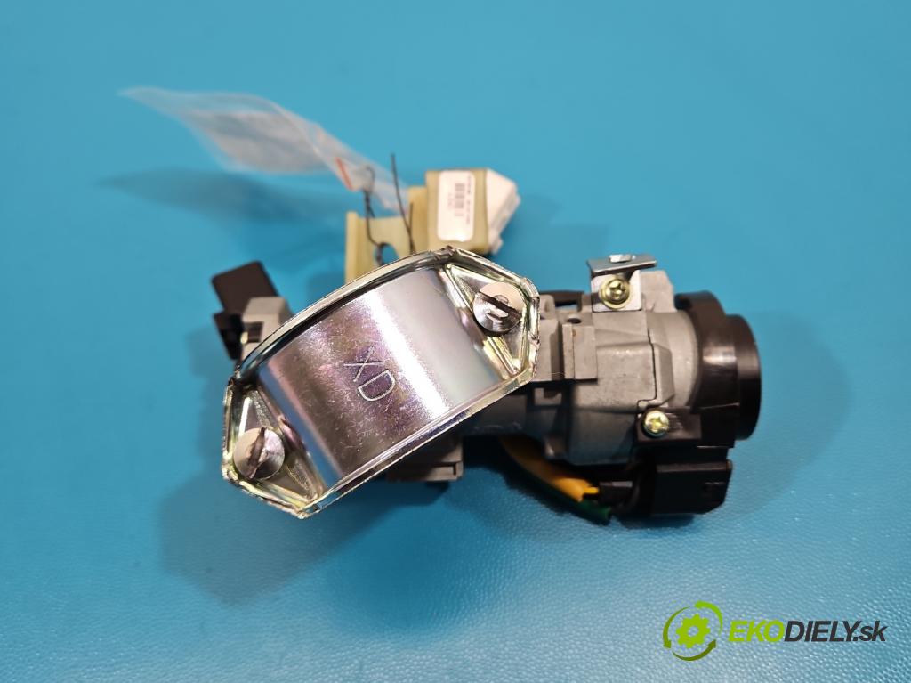 Kia Ceed III 2018- 1.5 160 HP automatic 117.5 kW 1482 cm3 5- Spínačka  (Spínacia skrinka)