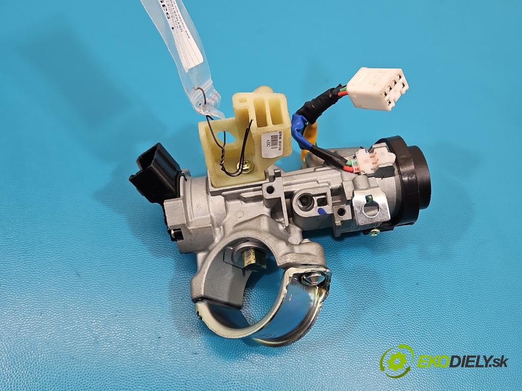 Kia Ceed III 2018- 1.5 160 HP automatic 117.5 kW 1482 cm3 5- Spínačka  (Spínacia skrinka)