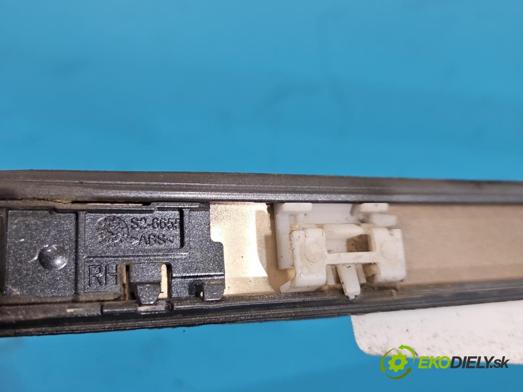 Bmw 3 F34 2013-2020 2.0d 190 HP automatic 140 kW 1999 cm3 5- lišta střecha: pravé 7344992