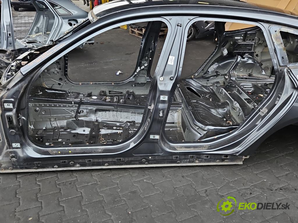 Bmw 3 F34 2013-2020 2.0d 190 HP automatic 140 kW 1999 cm3 5- Práh: ľavý  (Karoséria ostatné)