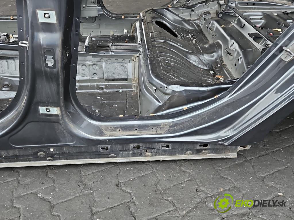 Bmw 3 F34 2013-2020 2.0d 190 hp automatic 140 kW 1999 cm3 5- práh levý  (Karoserie ostatní)