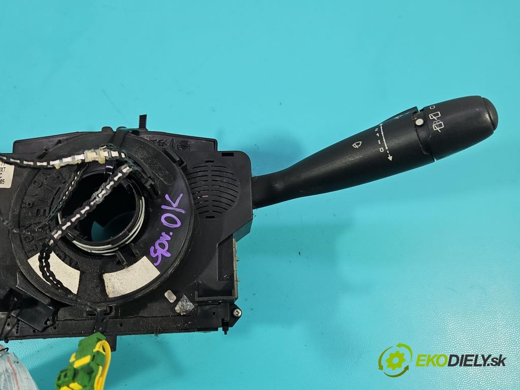 Peugeot 206 1.4 hdi 68 HP manual 50 kW 1398 cm3 5- prepínač komplex: 96605679XT (Prepínacie páčky pod volantom)