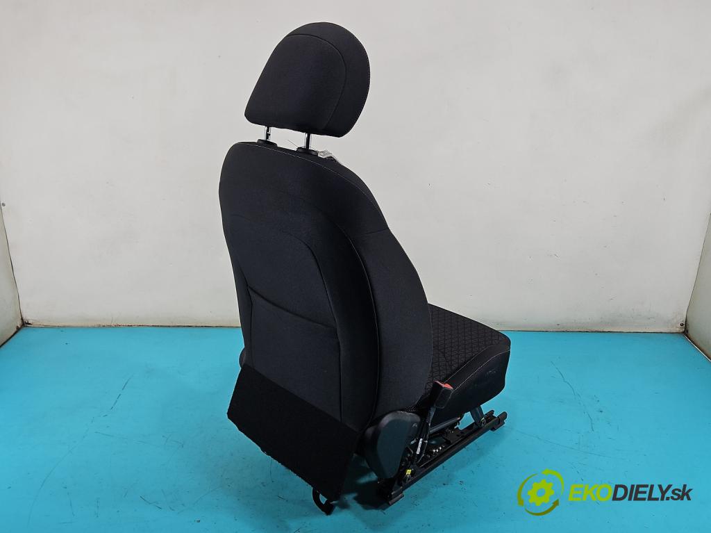 Kia Ceed III 2018- 1.5 160 HP automatic 117.5 kW 1482 cm3 5- Sedačka ľavý  (Sedadlo)