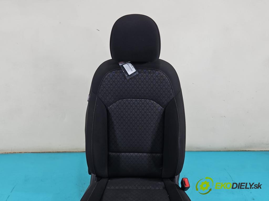 Kia Ceed III 2018- 1.5 160 HP automatic 117.5 kW 1482 cm3 5- Sedačka pravý  (Sedadlo)