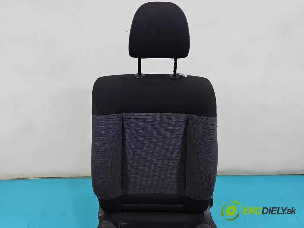 Citroen C4 Cactus 2014-2020 1.6 hdi 92 HP automatic 68 kW 1560 cm3 5- Sedačka ľavý  (Sedadlo)