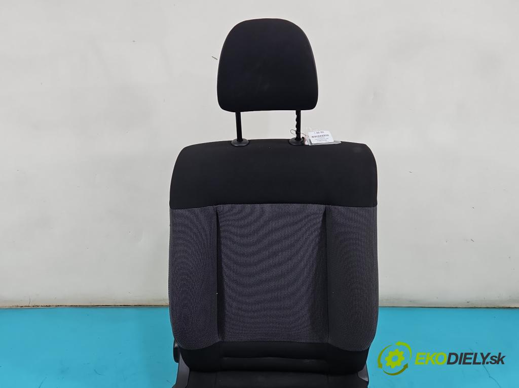 Citroen C4 Cactus 2014-2020 1.6 hdi 92 HP automatic 68 kW 1560 cm3 5- Sedačka pravý  (Sedadlo)