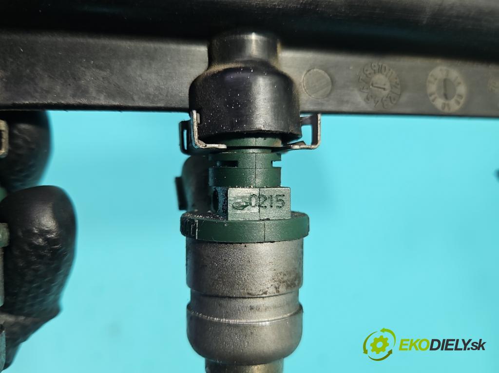 Skoda Octavia I 1996-2010 1.6 SR 102 HP manual 75 kW 1595 cm3 5- vstrek 06A133317A (Vstrekovač paliva)