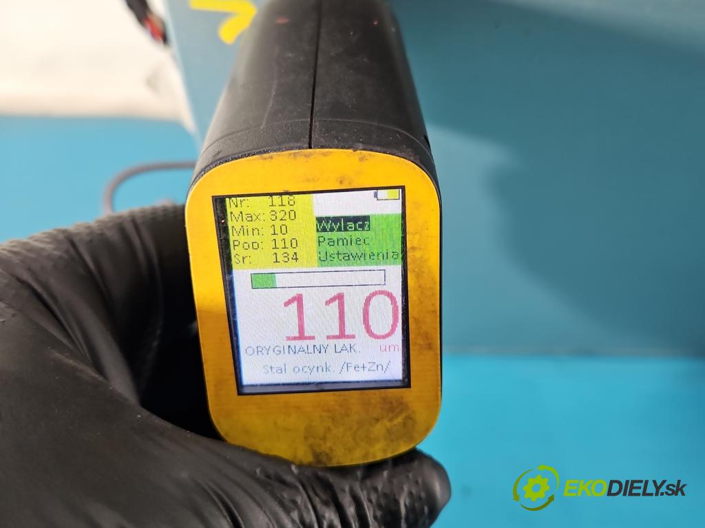 Skoda Octavia I 1996-2010 1.6 SR 102 HP manual 75 kW 1595 cm3 5- dvere predné ľavé  (Kľučka dverí ostatné)