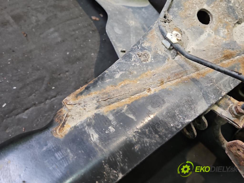 Skoda Octavia I 1996-2010 1.6 SR 102 hp manual 75 kW 1595 cm3 5- zadní výztuha  (Zadní výztuha)