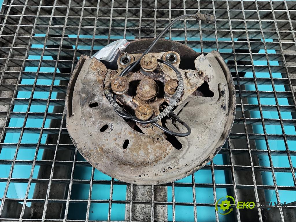 Renault Megane III 2008-2016 1.4 TCE: 131 HP manual 96 kW 1397 cm3 5- Rozbočovač: kolesa zadné ľavé