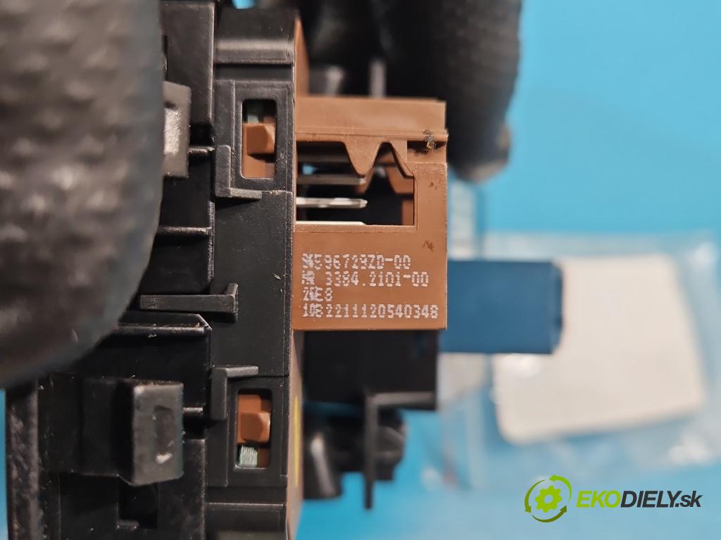 Citroen C5 II 2008-2017 2.0 hdi 136 HP automatic 100 kW 1997 cm3 4- prepínač brzda: ručný 96617671ZD (Prepínacie páčky pod volantom)