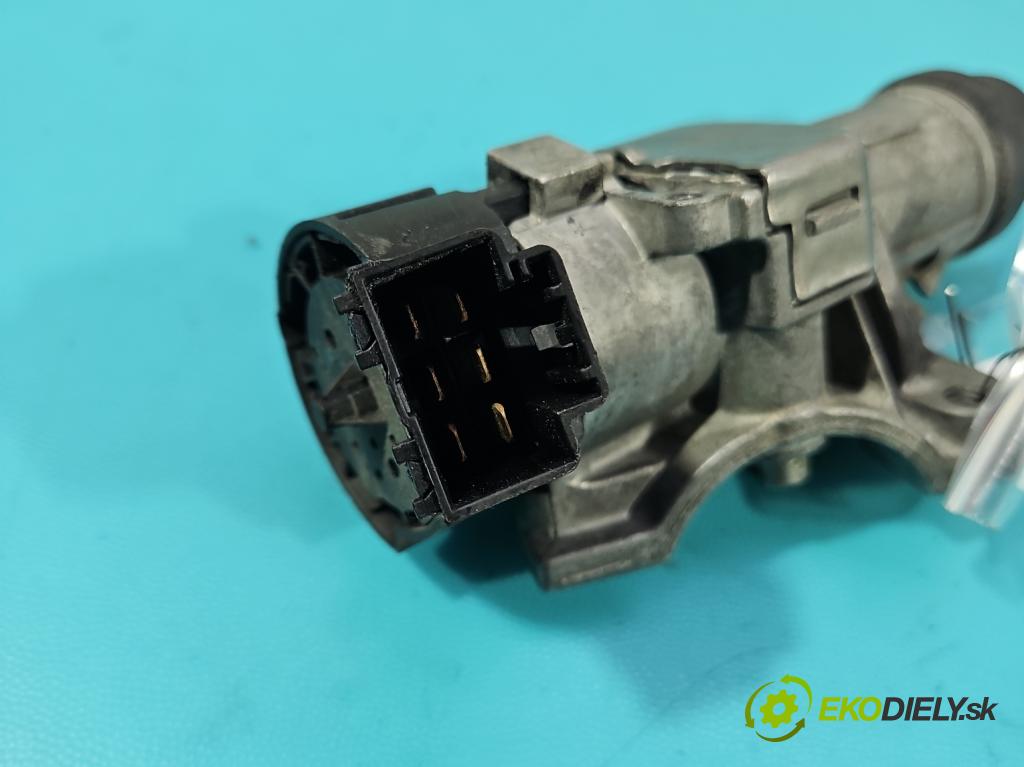 Skoda Citigo 2011-2019 1.0 MPI 60 HP manual 44 kW 999 cm3 5- Spínačka 6R0905865 (Spínacia skrinka)