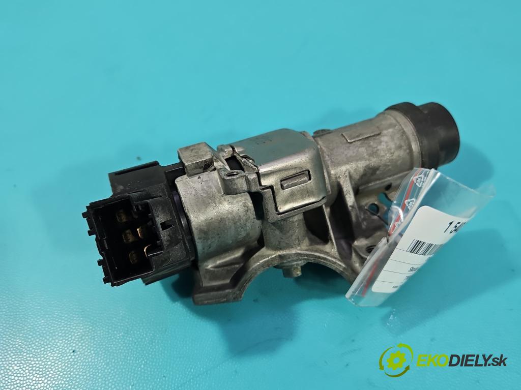 Skoda Citigo 2011-2019 1.0 MPI 60 HP manual 44 kW 999 cm3 5- Spínačka 6R0905865 (Spínacia skrinka)