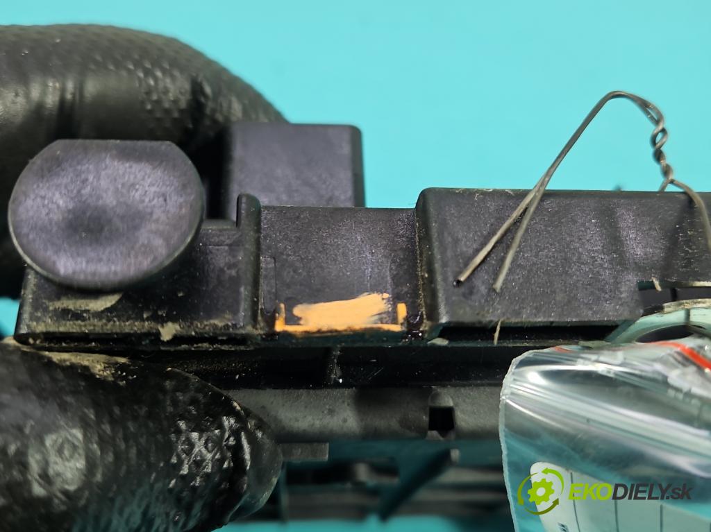 Peugeot 206 1.4 hdi 68 HP manual 50 kW 1398 cm3 5- riadiaca jednotka ostatné 9657608880