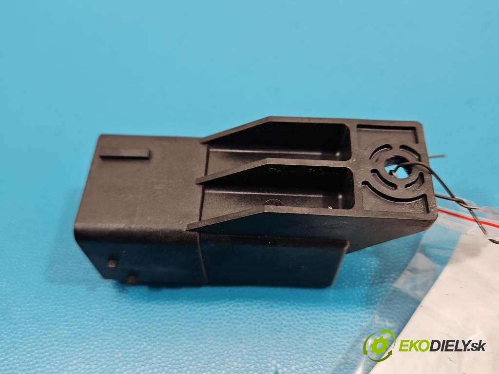 Citroen C5 II 2008-2017 2.0 hdi 136 HP automatic 100 kW 1997 cm3 4- Relé: svíčky: zařicích: 9640469680 (Relé)