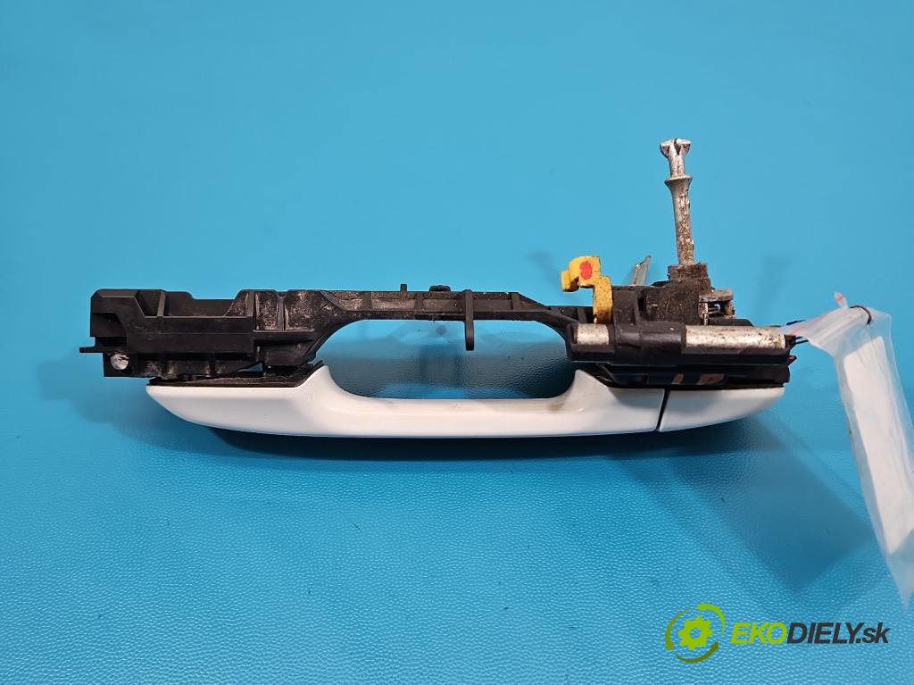 Toyota Auris II 2012-2018 1.8 hybrid 99 HP automatic 73 kW 1798 cm3 5- rukoväť predné ľavé mimo:  (Kľučka dverí vonkajšia predná ľavá)