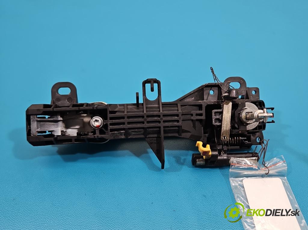 Toyota Auris II 2012-2018 1.8 hybrid 99 HP automatic 73 kW 1798 cm3 5- rukoväť predné ľavé mimo:  (Kľučka dverí vonkajšia predná ľavá)