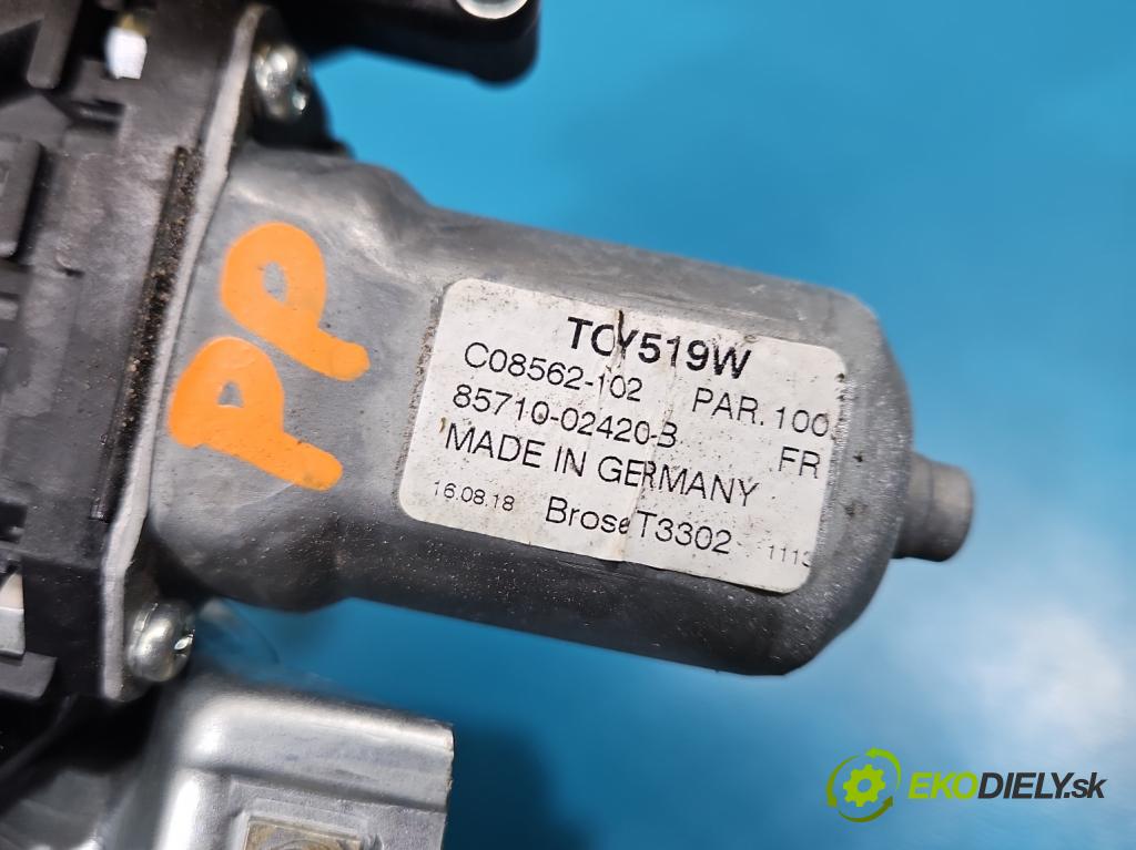 Toyota Auris II 2012-2018 1.8 hybrid 99 HP automatic 73 kW 1798 cm3 5- mechanizmus okna predné pravý 85710-02420-B