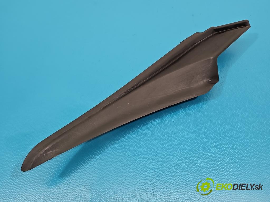 Toyota Auris II 2012-2018 1.8 hybrid 99 hp automatic 73 kW 1798 cm3 5- torpédo 53867-02040 (Plast pod čelním sklem)