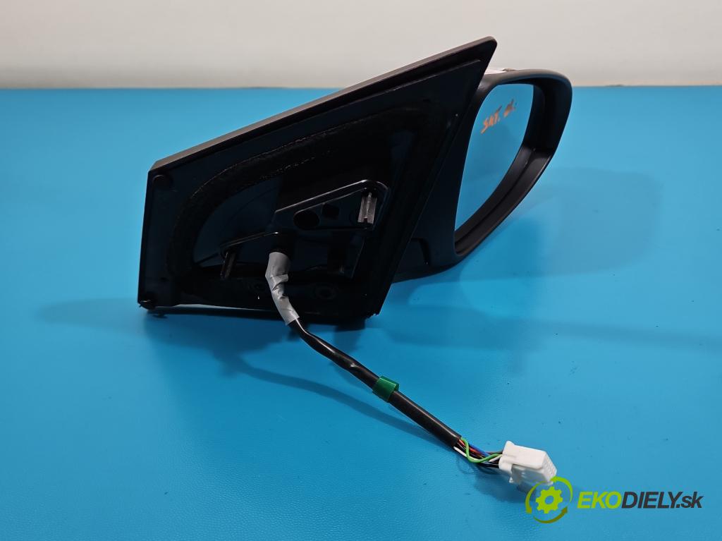 Toyota Auris II 2012-2018 1.8 hybrid 99 hp automatic 73 kW 1798 cm3 5- zpětné zrcátko pravé  (Klika dveří ostatní)