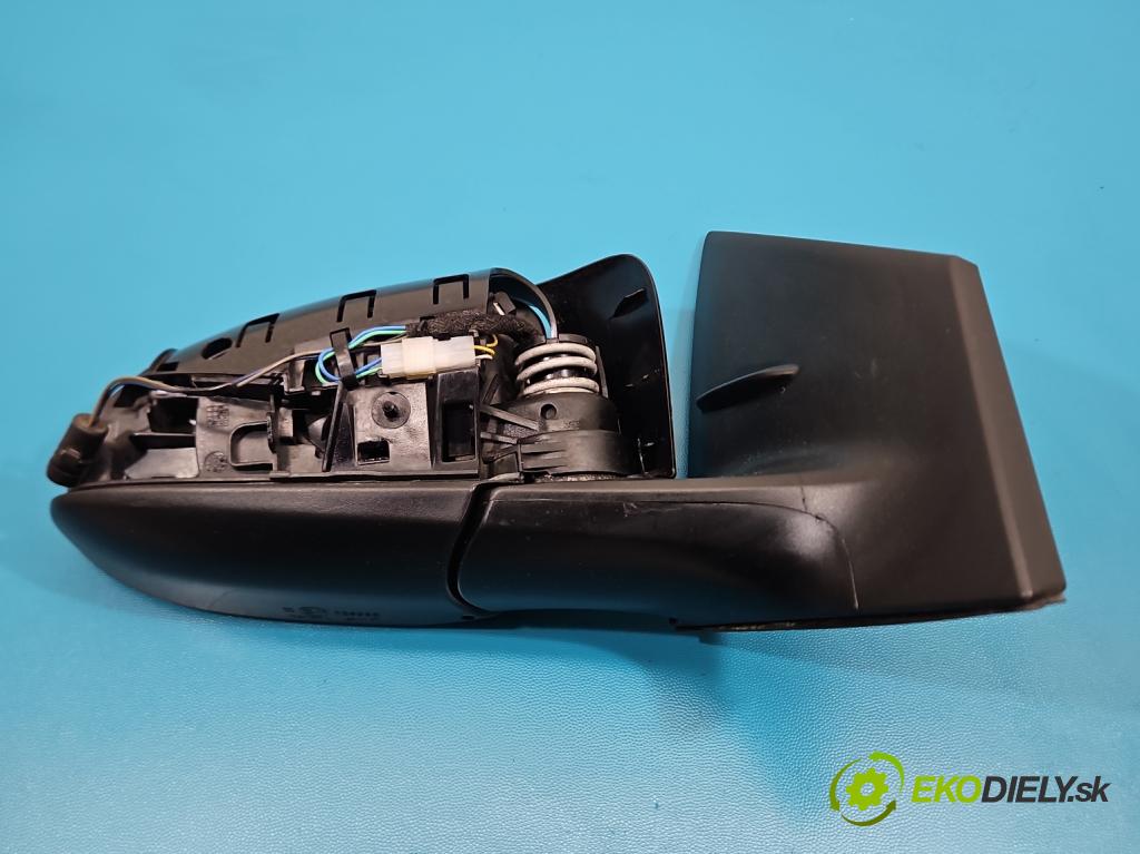 Toyota Auris II 2012-2018 1.8 hybrid 99 hp automatic 73 kW 1798 cm3 5- zpětné zrcátko pravé  (Klika dveří ostatní)