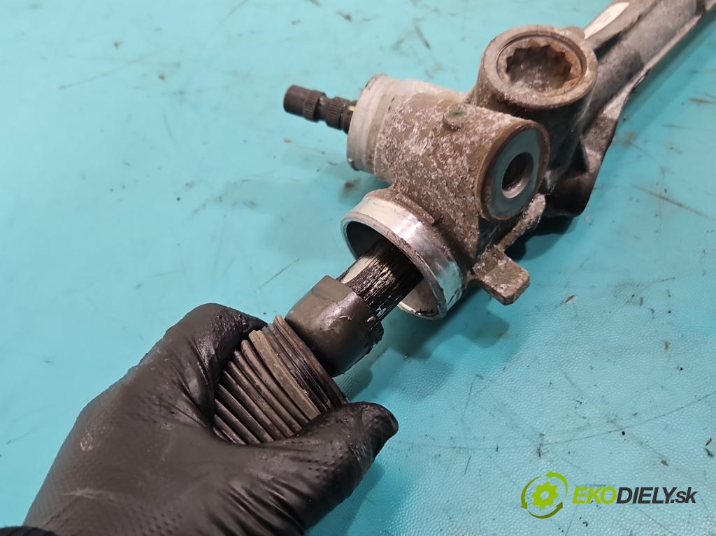 Toyota Auris II 2012-2018 1.8 hybrid 99 HP automatic 73 kW 1798 cm3 5- Ozubené kolo: volant 45510-02330