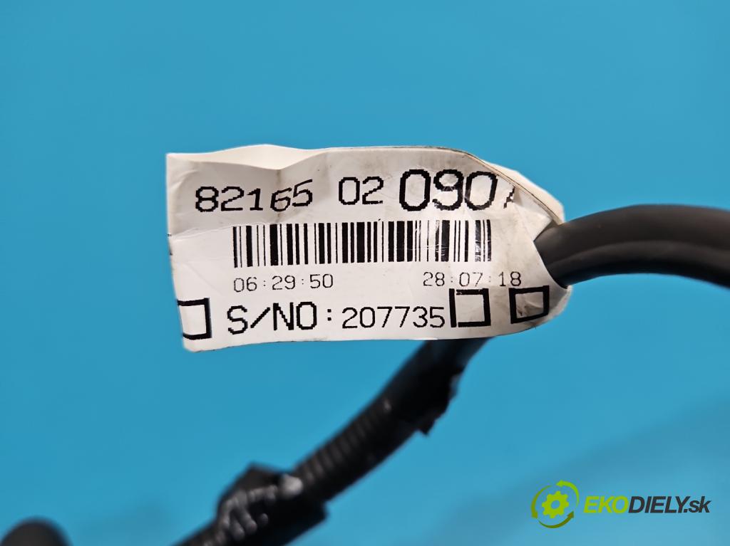Toyota Auris II 2012-2018 1.8 hybrid 99 HP automatic 73 kW 1798 cm3 5- kontakt mínus: 8216502090A
