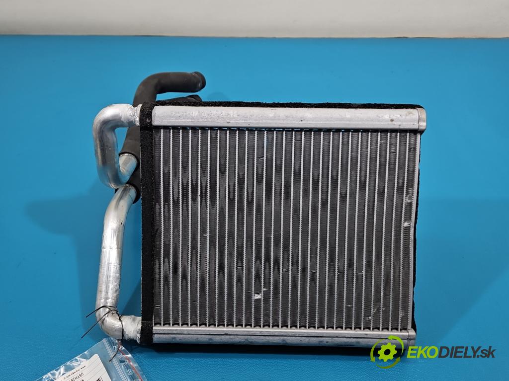 Kia Ceed III 2018- 1.5 160 hp automatic 117.5 kW 1482 cm3 5- radiátor  (Radiátor topení)