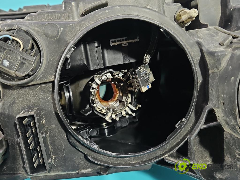 Citroen C5 II 2008-2017 2.0 hdi 136 HP automatic 100 kW 1997 cm3 4- Reflektor: ľavý 9684845880 (Kľučka dverí ostatné)