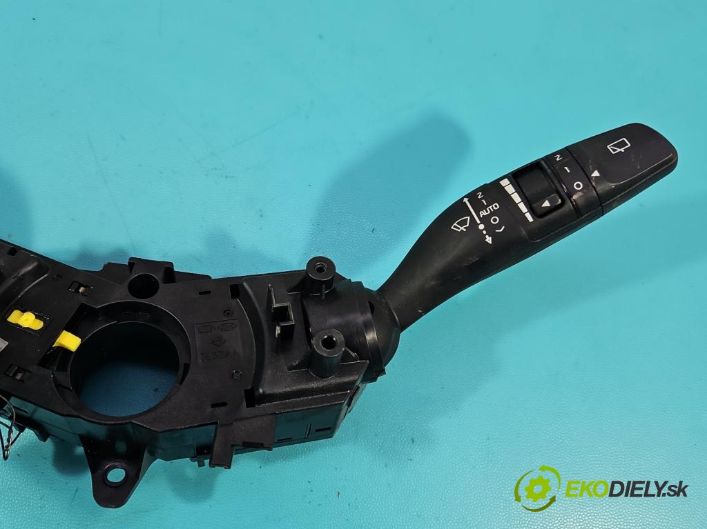 Kia Ceed III 2018- 1.5 160 HP automatic 117.5 kW 1482 cm3 5- prepínač komplex: 93404J7960 (Prepínacie páčky pod volantom)