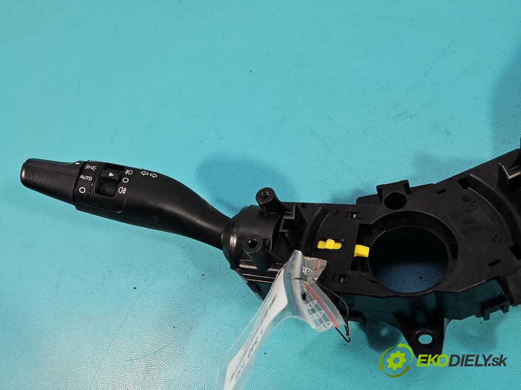 Kia Ceed III 2018- 1.5 160 HP automatic 117.5 kW 1482 cm3 5- prepínač komplex: 93404J7960 (Prepínacie páčky pod volantom)