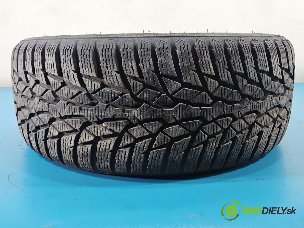 Toyota Auris II 2012-2018 1.8 hybrid 99 hp automatic 73 kW 1798 cm3 5- pneumatiky: zimní para