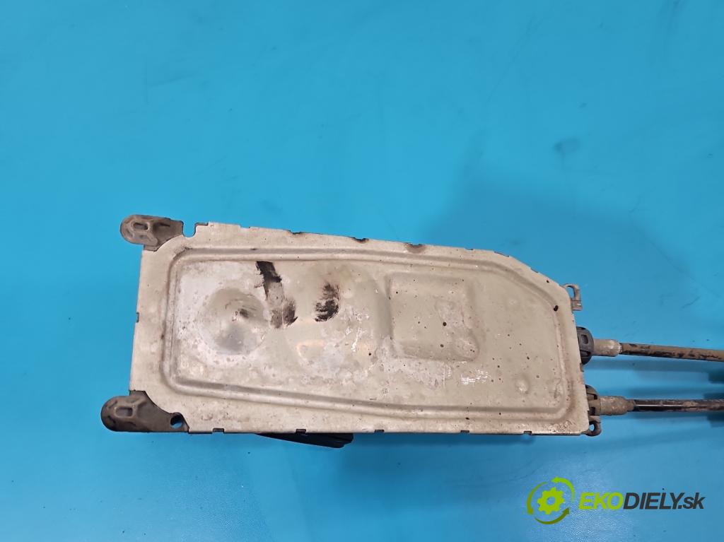 Skoda Citigo 2011-2019 1.0 MPI 60 HP manual 44 kW 999 cm3 5- Páka: Změny: stupeň,rýchlosť 1S0711049B (Rýchlostná páka (kulisa))