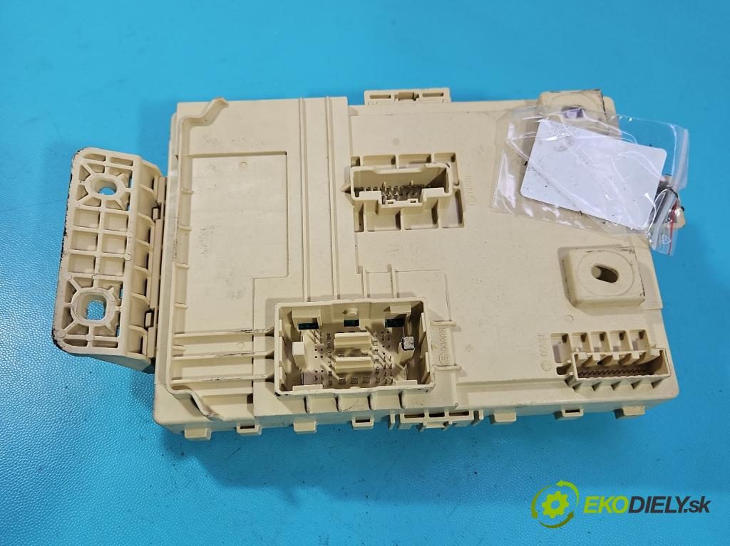 Kia Ceed III 2018- 1.5 160 hp automatic 117.5 kW 1482 cm3 5- skříňka pojistková 91953-J7700 (Pojistková skříňka)