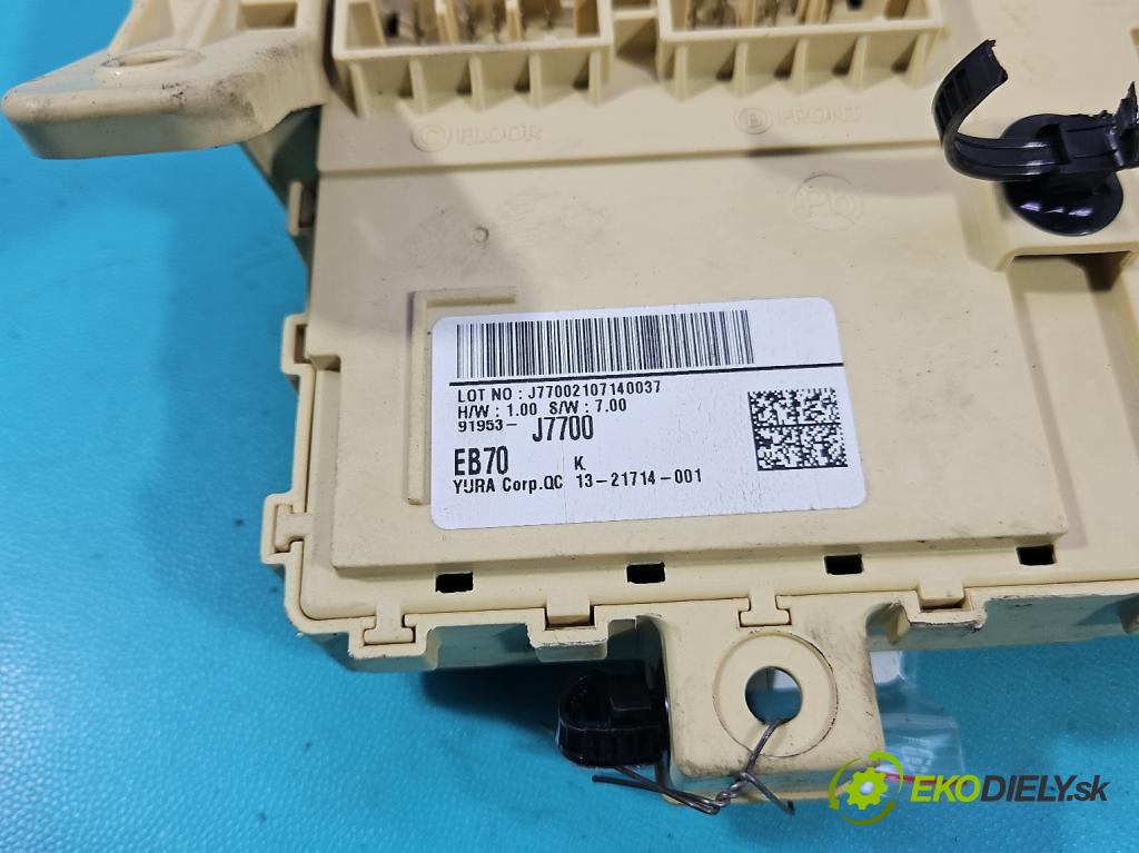 Kia Ceed III 2018- 1.5 160 hp automatic 117.5 kW 1482 cm3 5- skříňka pojistková 91953-J7700 (Pojistková skříňka)