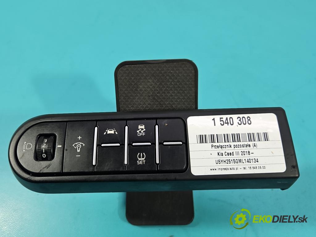 Kia Ceed III 2018- 1.5 160 HP automatic 117.5 kW 1482 cm3 5- prepínač ostatné 93700-J7430