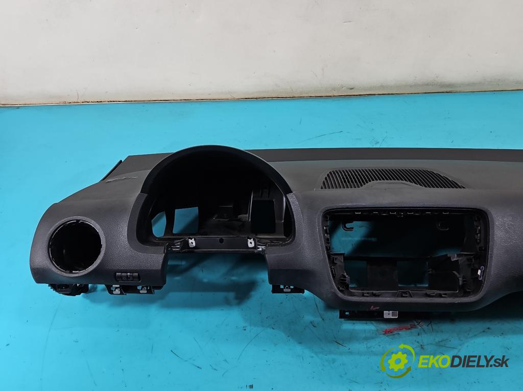 Skoda Citigo 2011-2019 1.0 MPI 60 HP manual 44 kW 999 cm3 5- kokpit,pristrojová doska rozdeľovacia