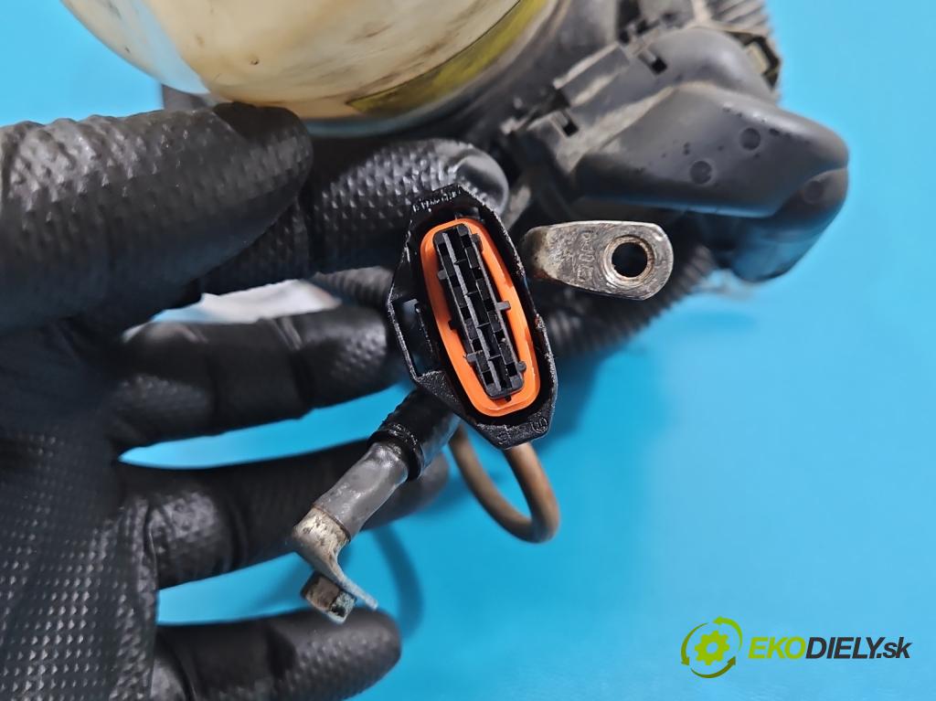 Opel Astra III 2004-2014 1.8 16V 125 hp automatic 92 kW 1796 cm3 5- čerpadlo posilovač 13188613 (Servočerpadlo)