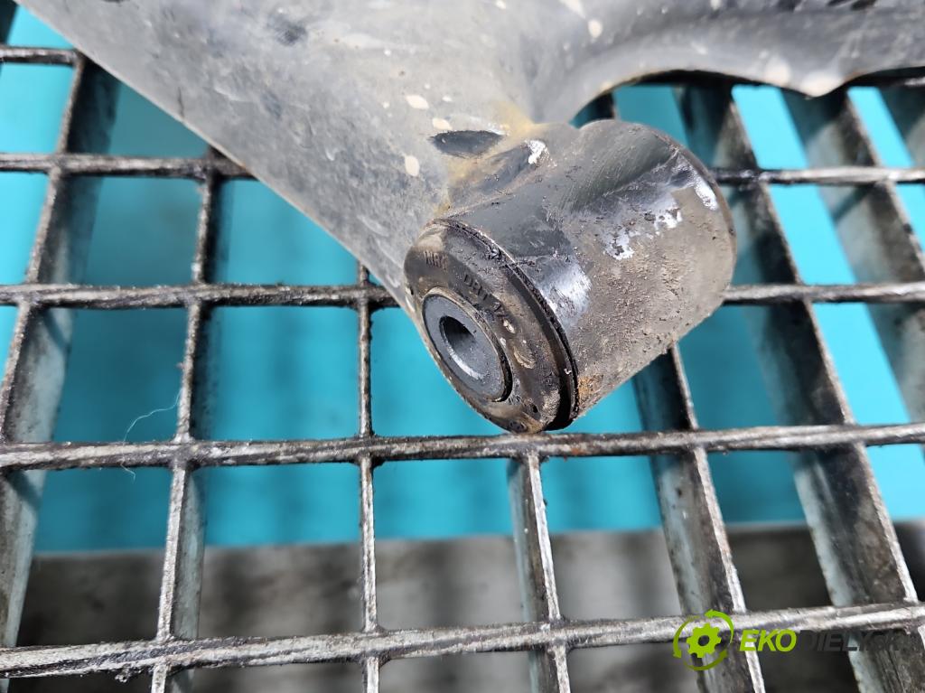 Kia Ceed III 2018- 1.5 160 hp automatic 117.5 kW 1482 cm3 5- přední pravý 54501-G4AA0 (Klika dveří ostatní)