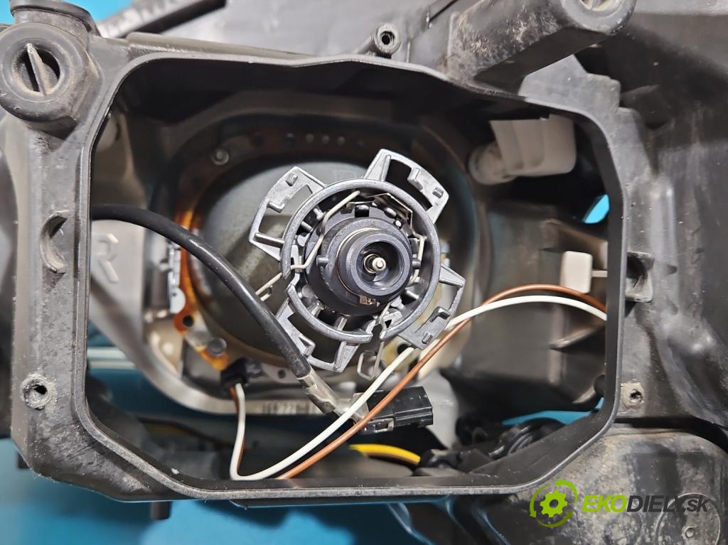 Opel Astra III 2004-2014 1.8 16V 125 HP automatic 92 kW 1796 cm3 5- Reflektor: pravý  (Svetlo predné pravé)