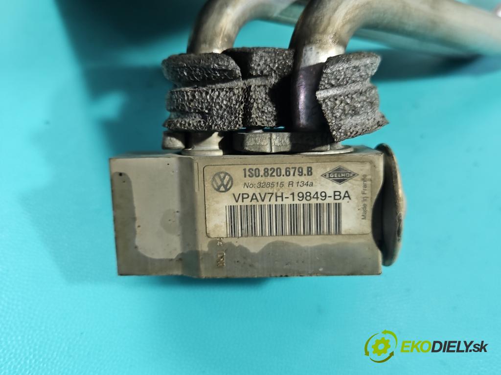 Skoda Citigo 2011-2019 1.0 MPI 60 hp manual 44 kW 999 cm3 5- radiátor  (Radiátor topení)