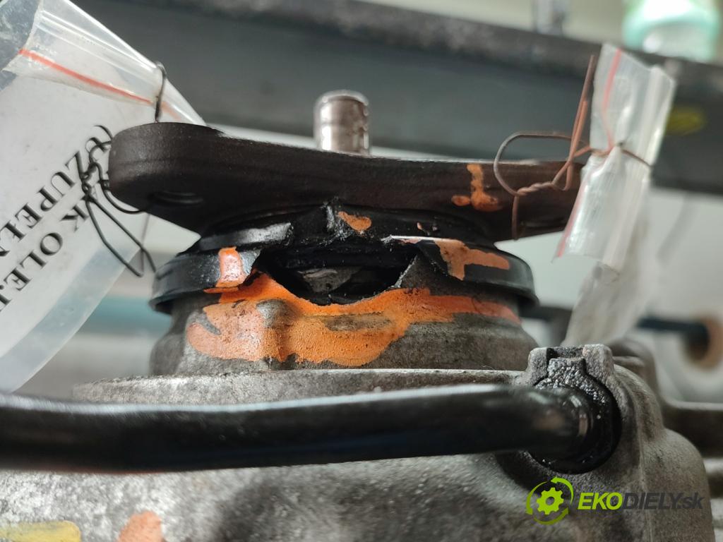 Bmw 3 F34 2013-2020 2.0d B47D20A 190 HP automatic 140 kW 1999 cm3 5- Redukce: 8643180