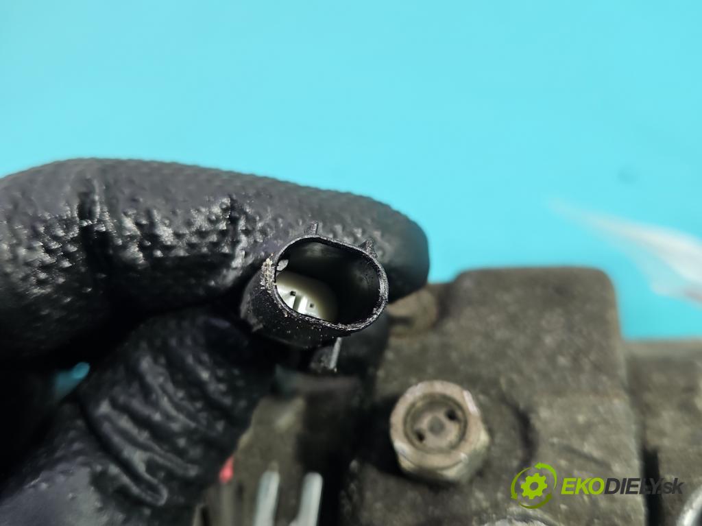 Mercedes ML W164 2005-2011 3.0 cdi 224 hp automatic 165 kW 2987 cm3 5- Kompresor: klíma A0012308311 (Kompresor klimatizace)