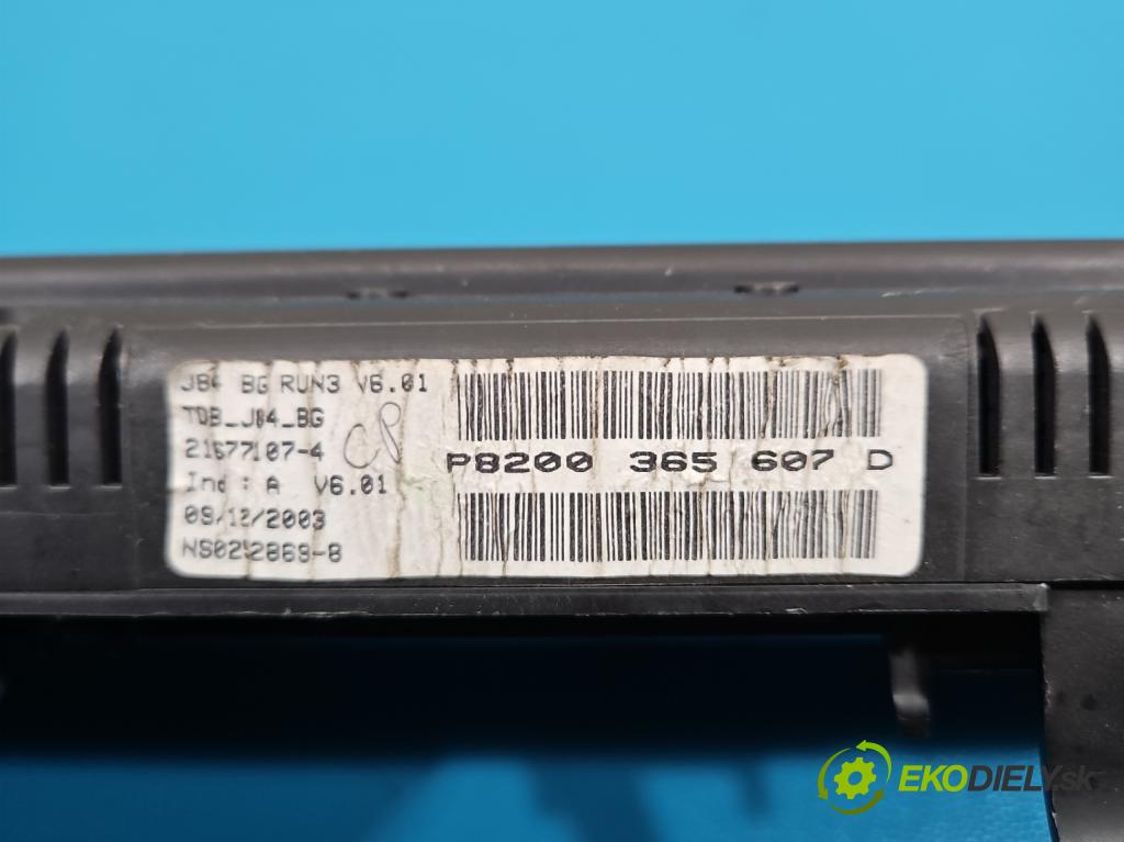 Renault Scenic II 2003-2009 1.6 16V 113 HP manual 83 kW 1598 cm3 5- prístrojovka/ budíky P8200365607D (Prístrojová doska)