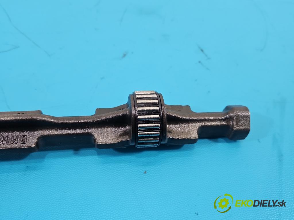 Bmw 3 F34 2013-2020 2.0d 190 HP automatic 140 kW 1999 cm3 5- Valček: vyvažovací