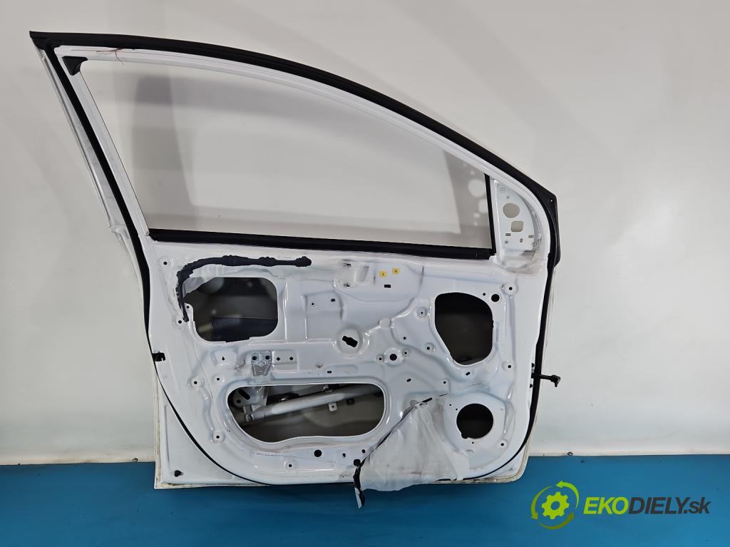 Kia Picanto III  17- 1.2 MPI 84KM manual 61.8 kW 1197 cm3 5- dvere predné ľavé  (Kľučka dverí ostatné)