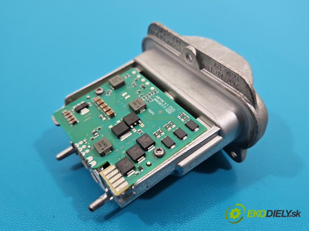 Opel Astra V  2015-2022 1.4 T 125 HP manual 92 kW 1399 cm3 5- modul lampy: 796.03.110.99