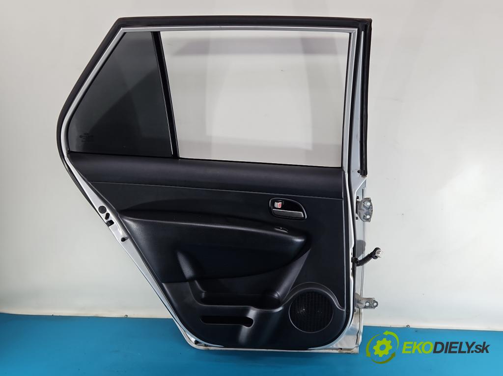 Kia Carens III  2006-2013 2.0 16V 144 HP manual 106 kW 1998 cm3 5- dvere zadné ľavé  (Kľučka dverí ostatné)