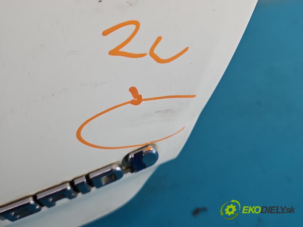 Toyota Auris II 2012-2018 1.8 hybrid 99 hp automatic 73 kW 1798 cm3 5- zadní kufrové dveře  (Zadní kapota (kufr))